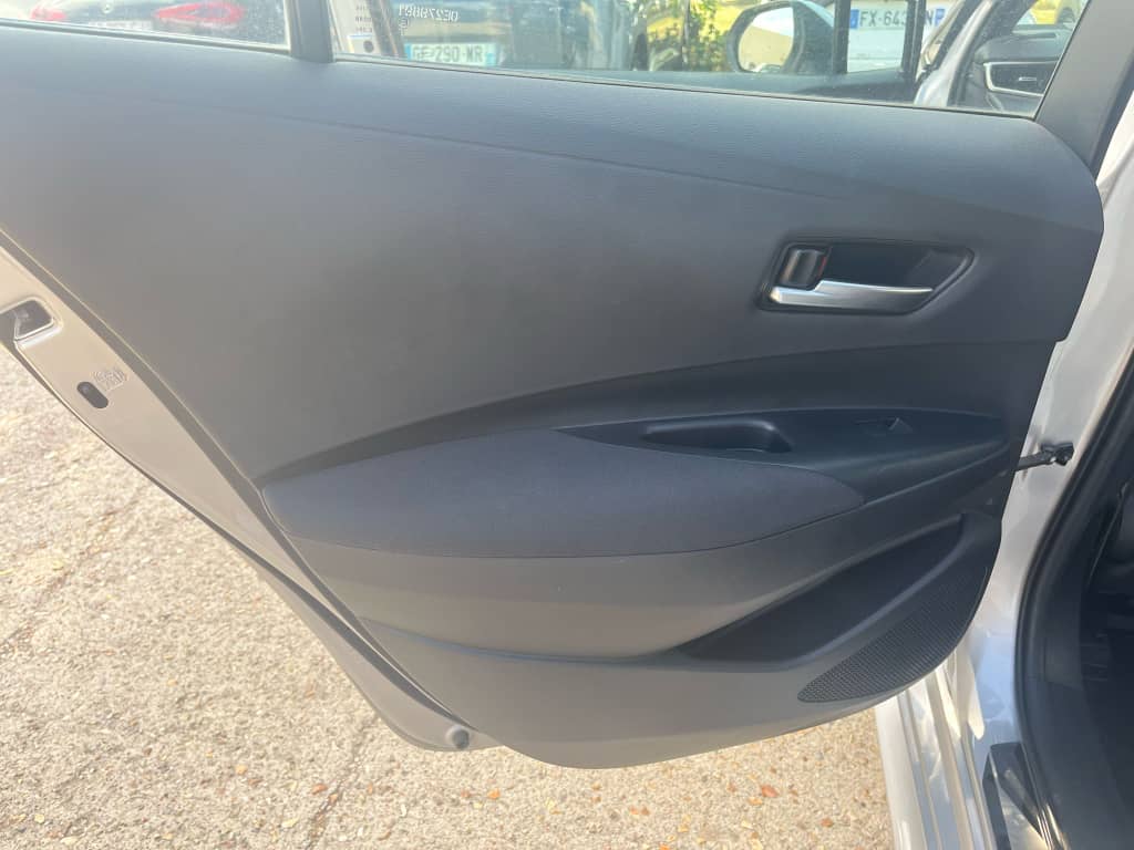 Toyota corolla touring sports 5P Break hybride 122h Dynamic Business stage – Image 17