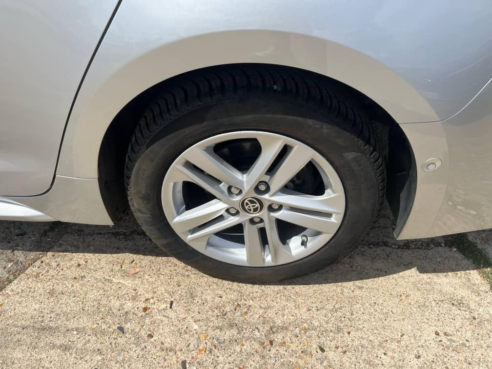 Toyota corolla touring sports 5P Break hybride 122h Dynamic Business stage – Image 14