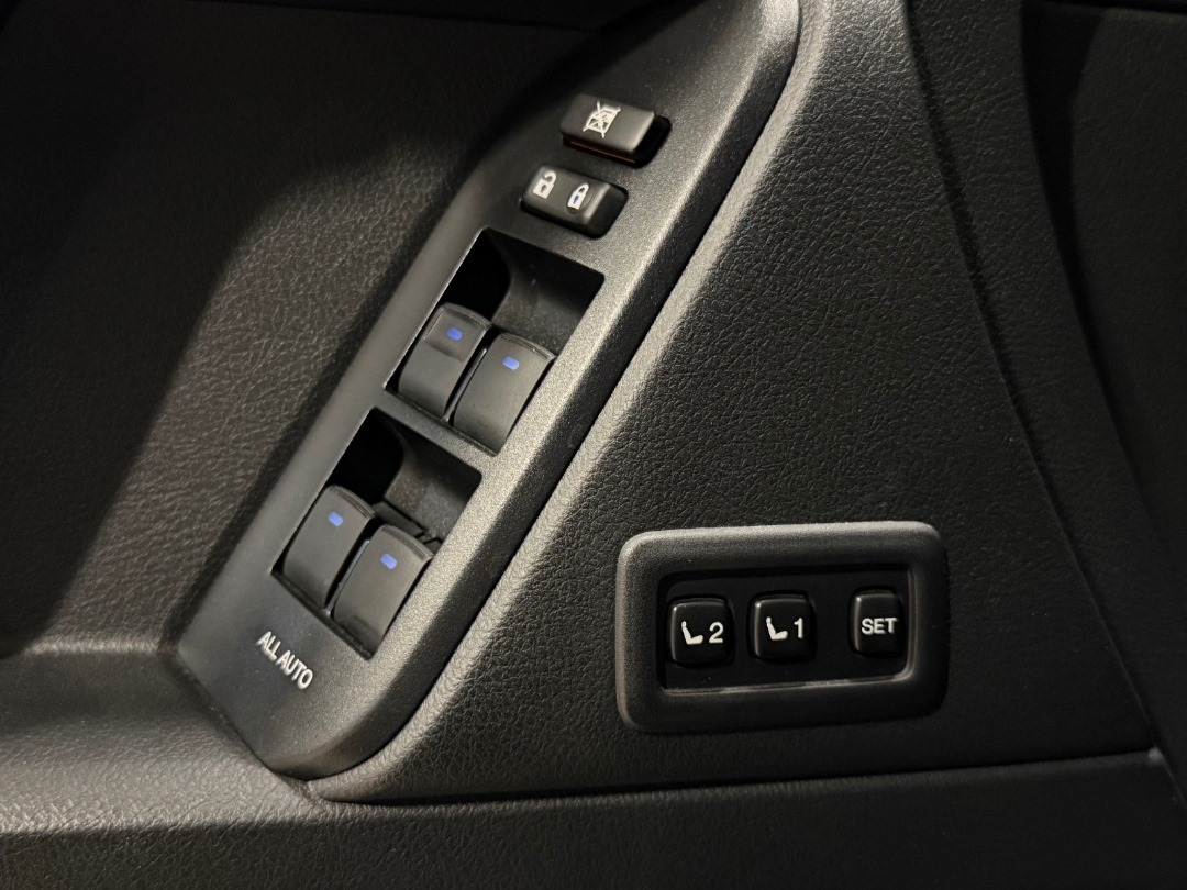 Land Rover Défenseur P400e AWD HSE – Image 15