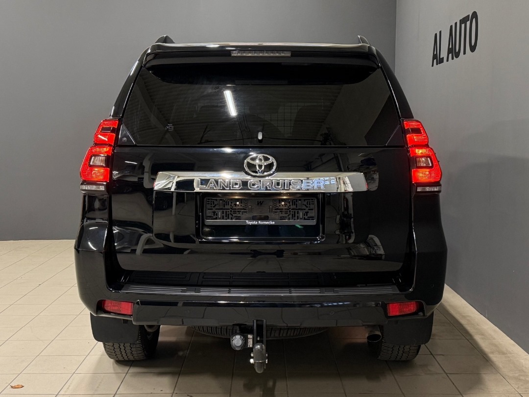 Land Rover Défenseur P400e AWD HSE – Image 20