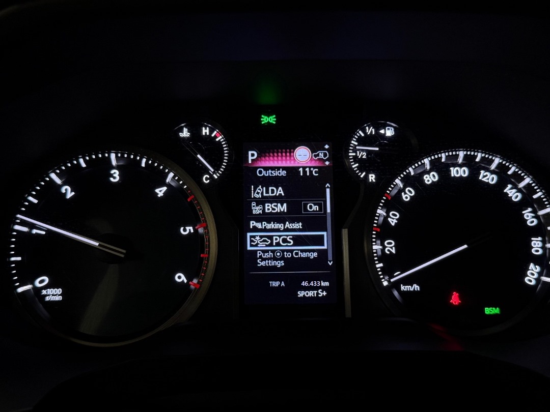 Land Rover Défenseur P400e AWD HSE – Image 21