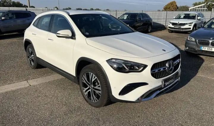 MERCEDES CLASSE GLA 250 E 1.3i - 16v Turbo Hybrid – Image 3