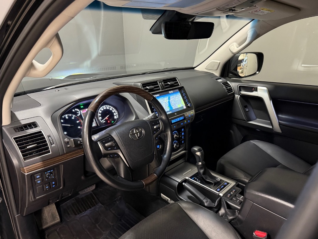 Land Rover Défenseur P400e AWD HSE – Image 4