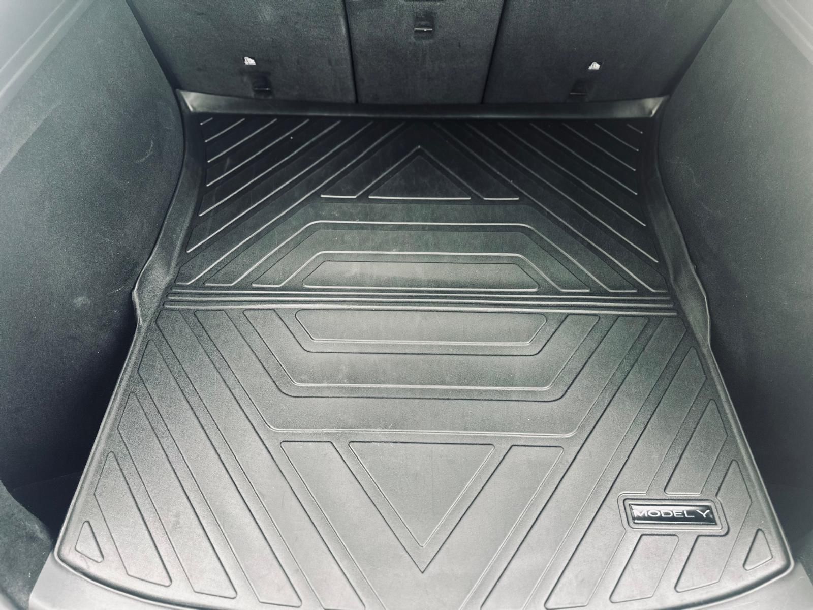 Tesla Model Y EV AWD – Image 10