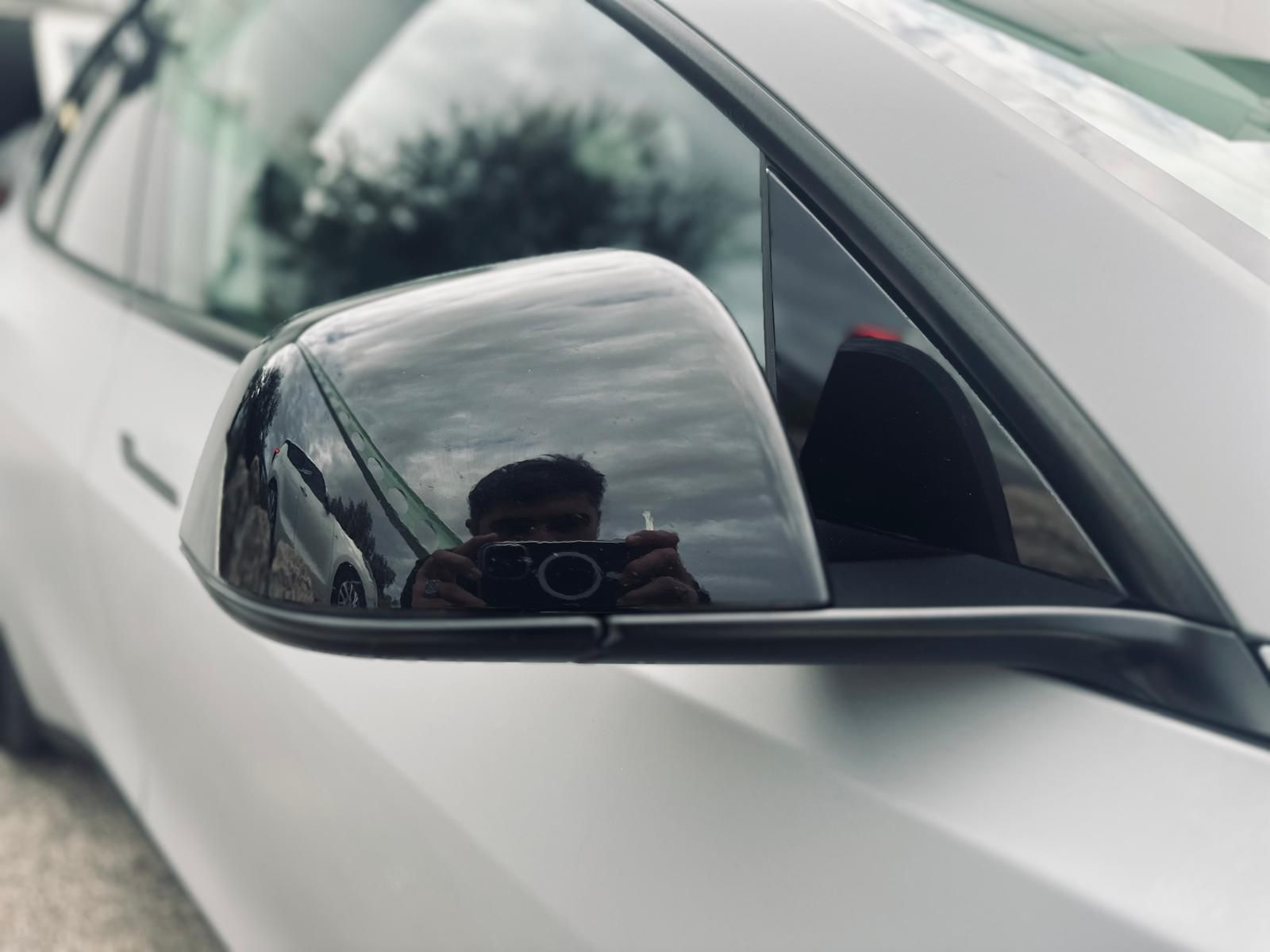 Tesla Model Y EV AWD – Image 15