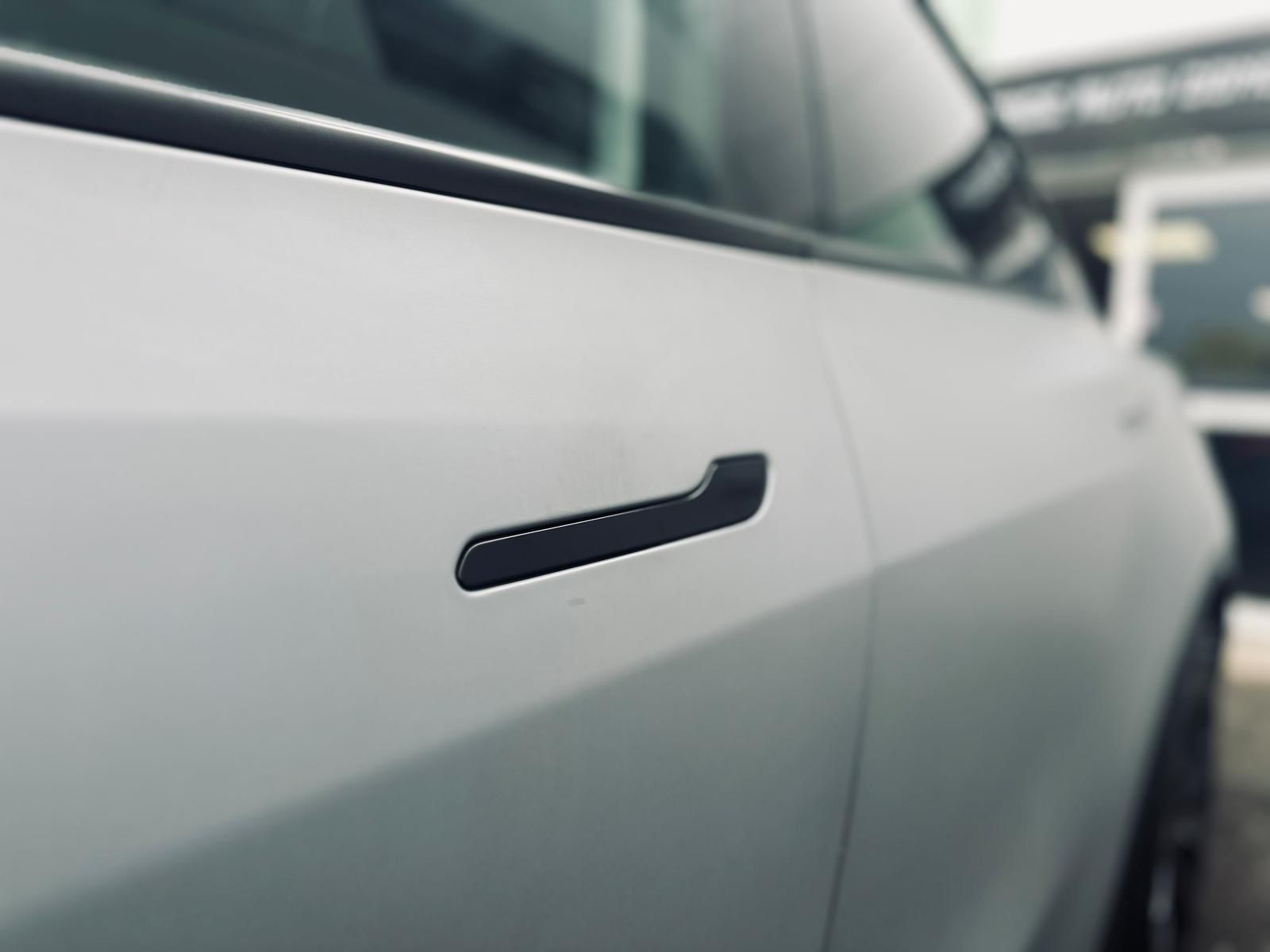 Tesla Model Y EV AWD – Image 22