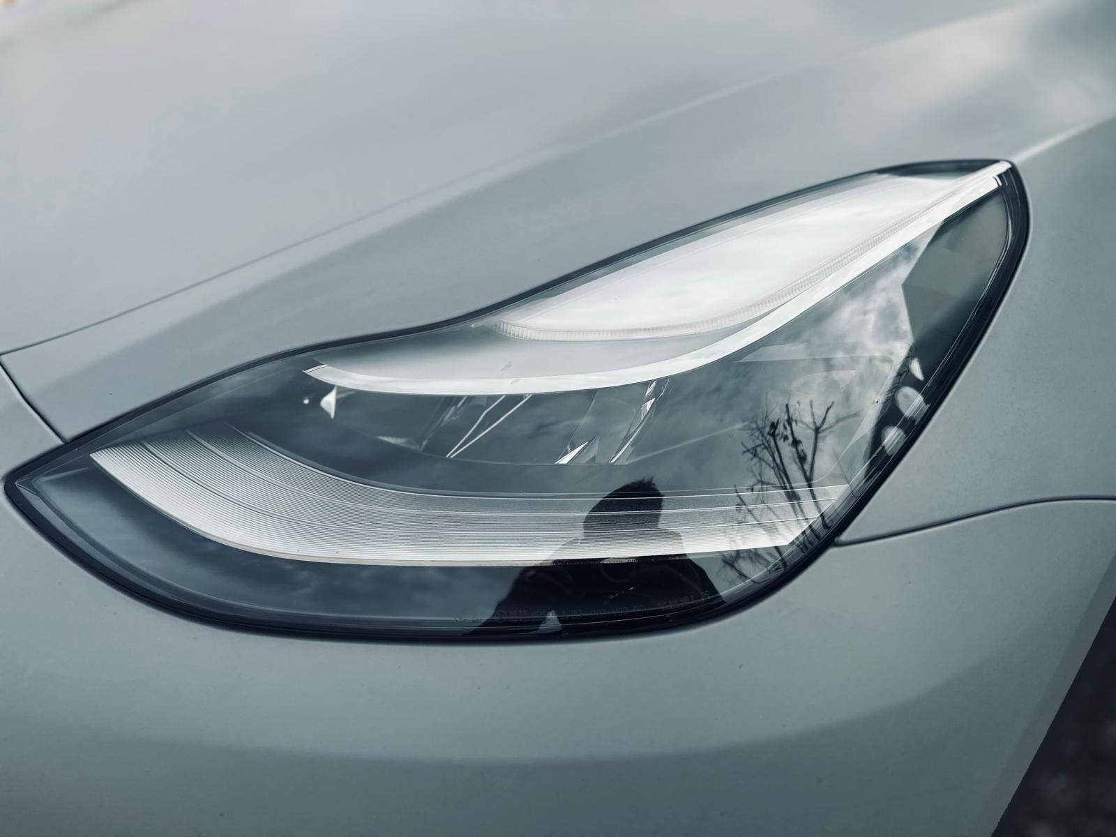 Tesla Model Y EV AWD – Image 24