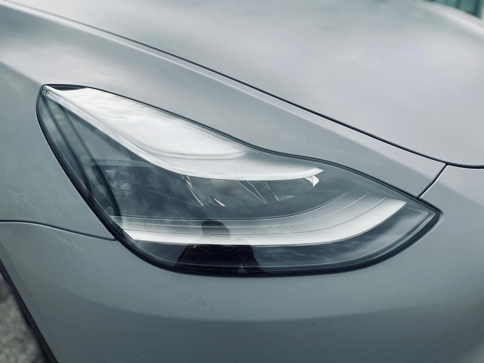 Tesla Model Y EV AWD – Image 25