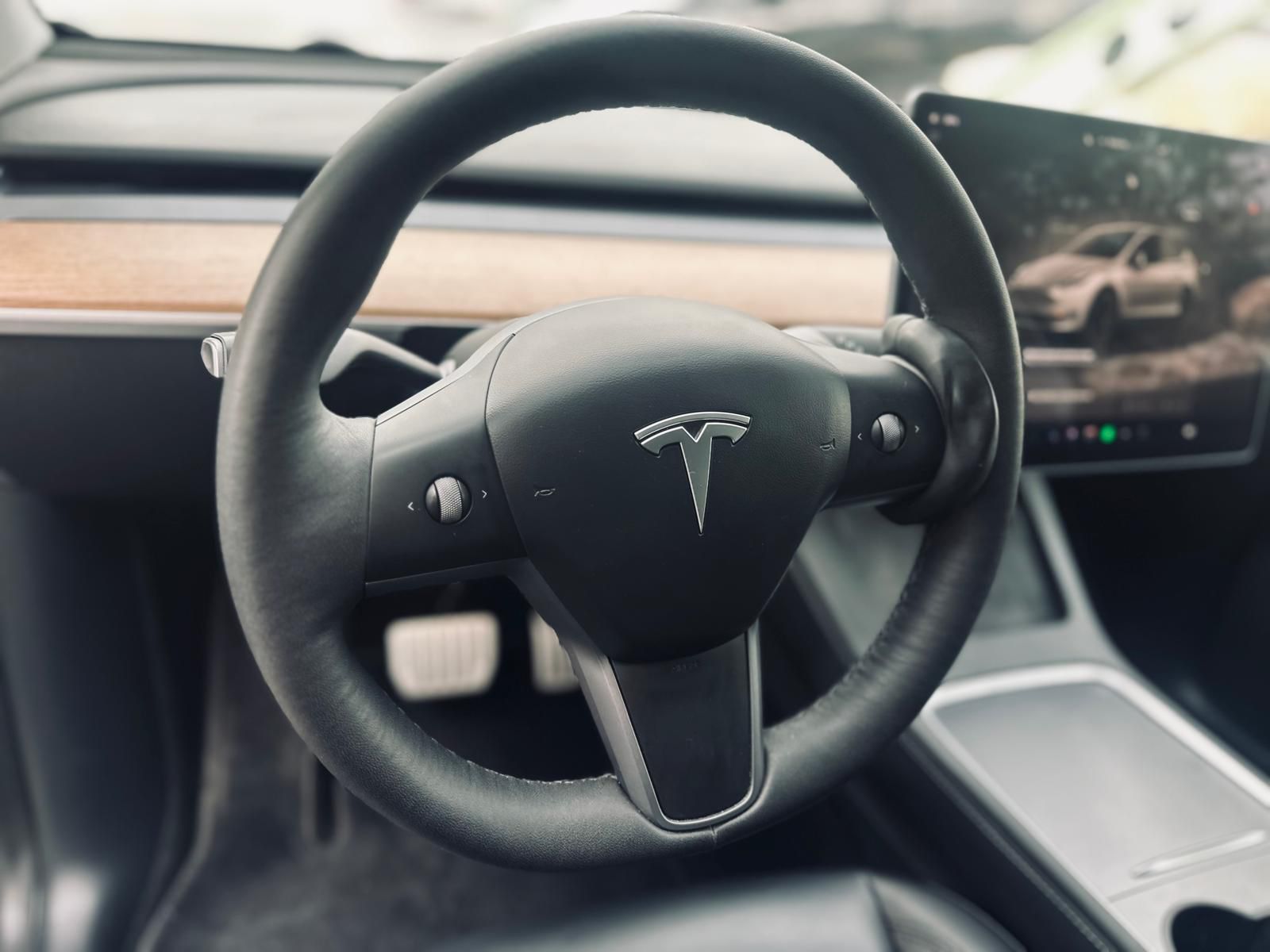 Tesla Model Y EV AWD – Image 5