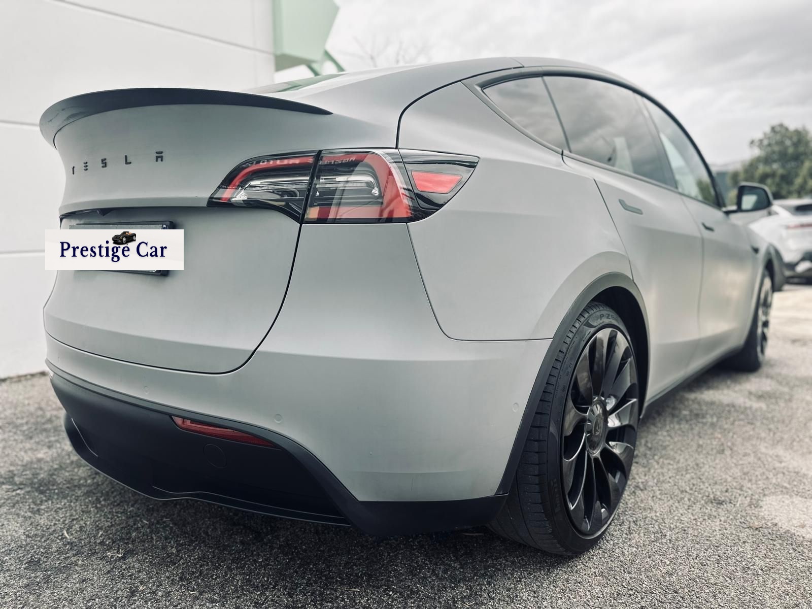 Tesla Model Y EV AWD – Image 6