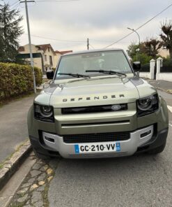 Alternative view of Land rover defender IV 2.0 P400E PHEV